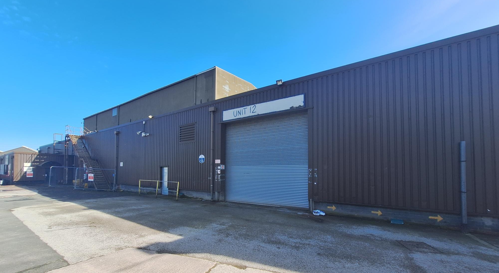 Hazelbottom Rd, Manchester to rent Building Photo- Image 1 of 3