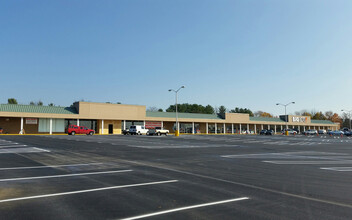 2715 W Main St, Waynesboro, VA for rent Building Photo- Image 1 of 1