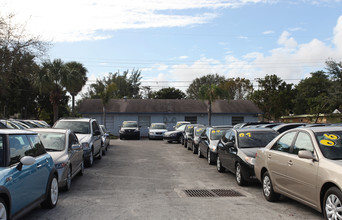 2722 Westgate Ave, West Palm Beach, FL for sale Primary Photo- Image 1 of 1