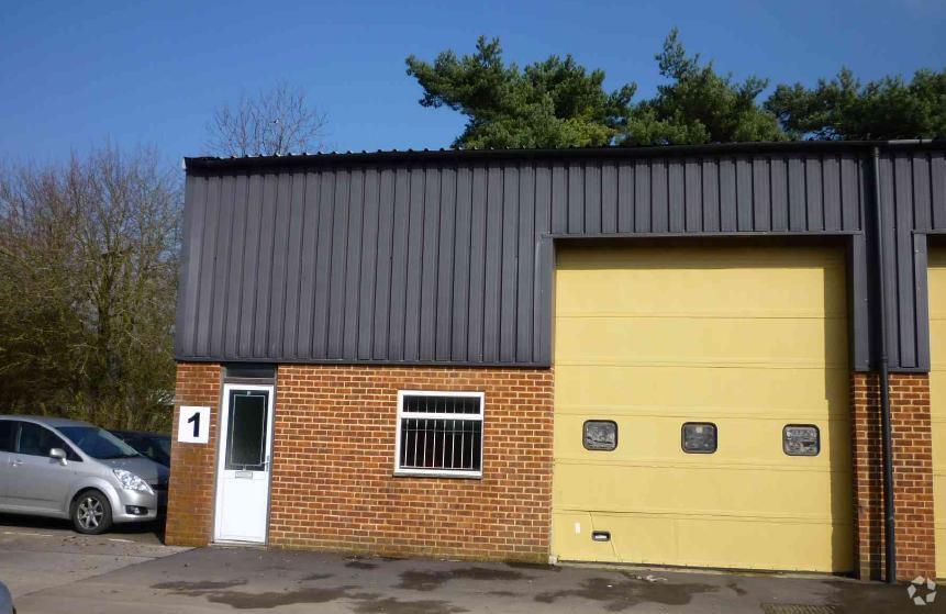 Oxford Rd, Banbury for sale Primary Photo- Image 1 of 1