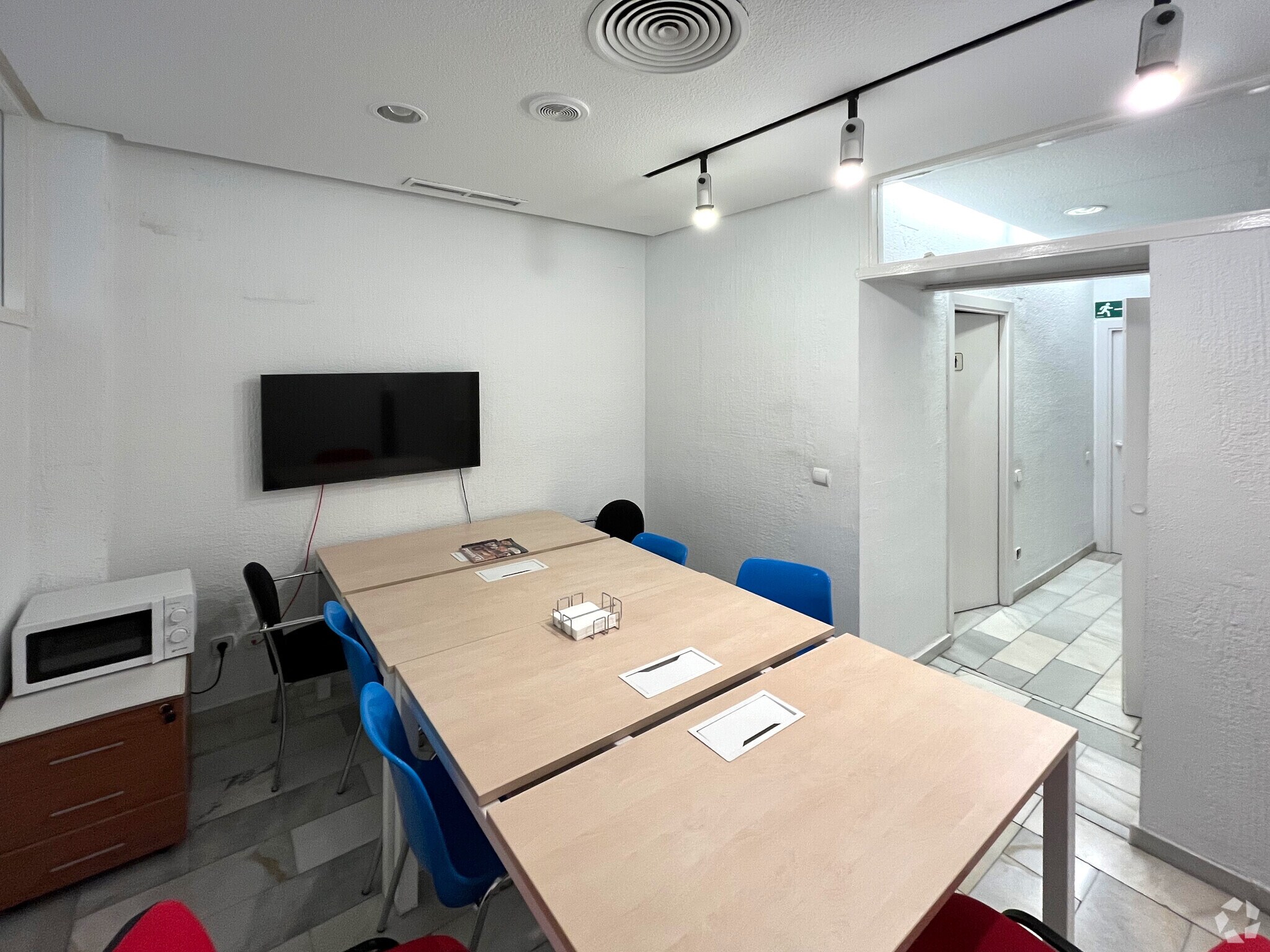 Office in Madrid, Madrid for sale Interior Photo- Image 1 of 2