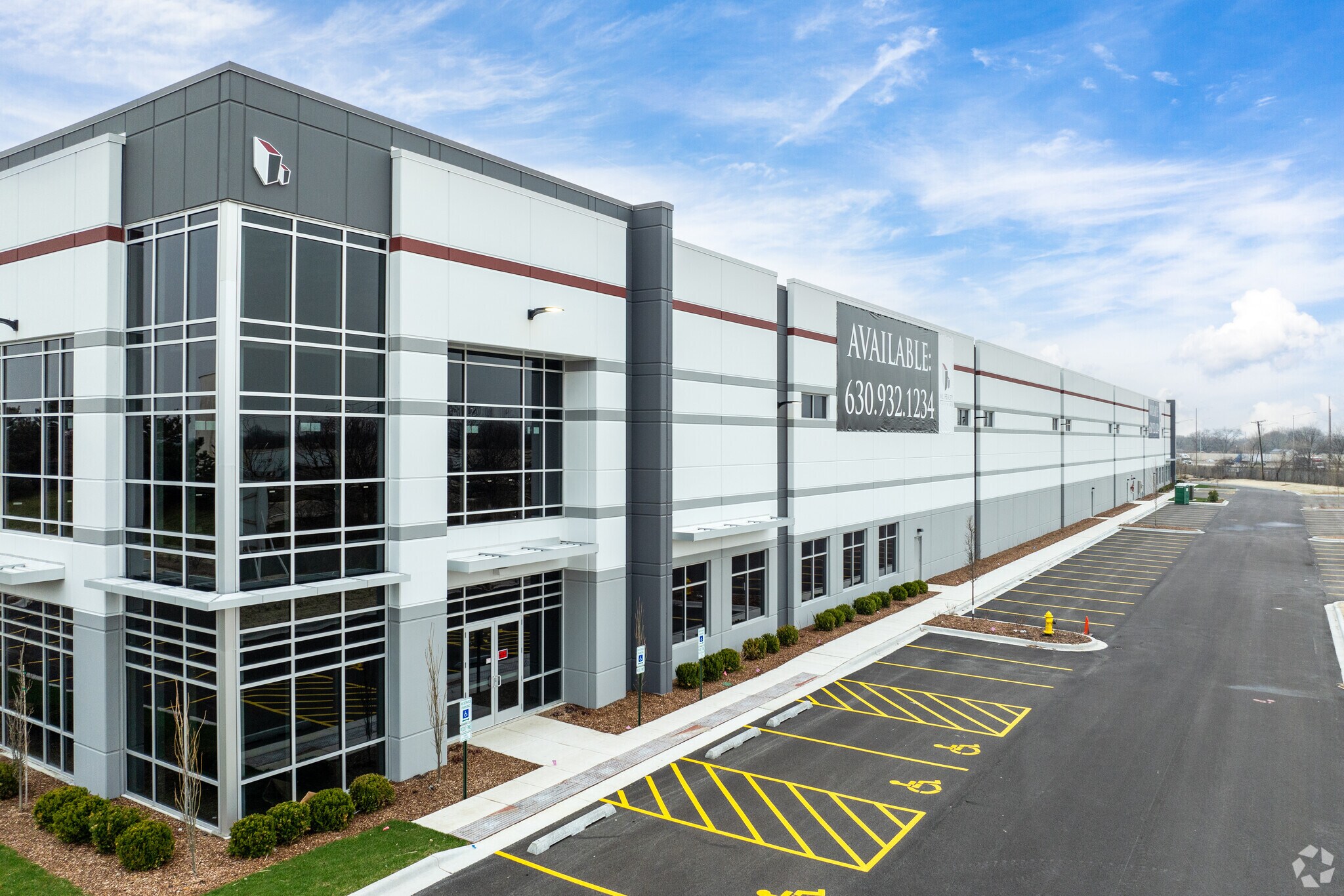 2110 Wallace Way, Woodridge, IL for sale Primary Photo- Image 1 of 1