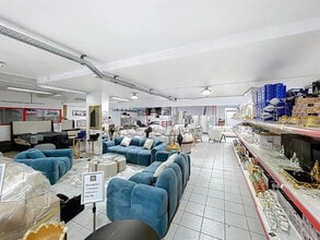 7 Rue Galilée, Villeurbanne to rent Interior Photo- Image 2 of 11