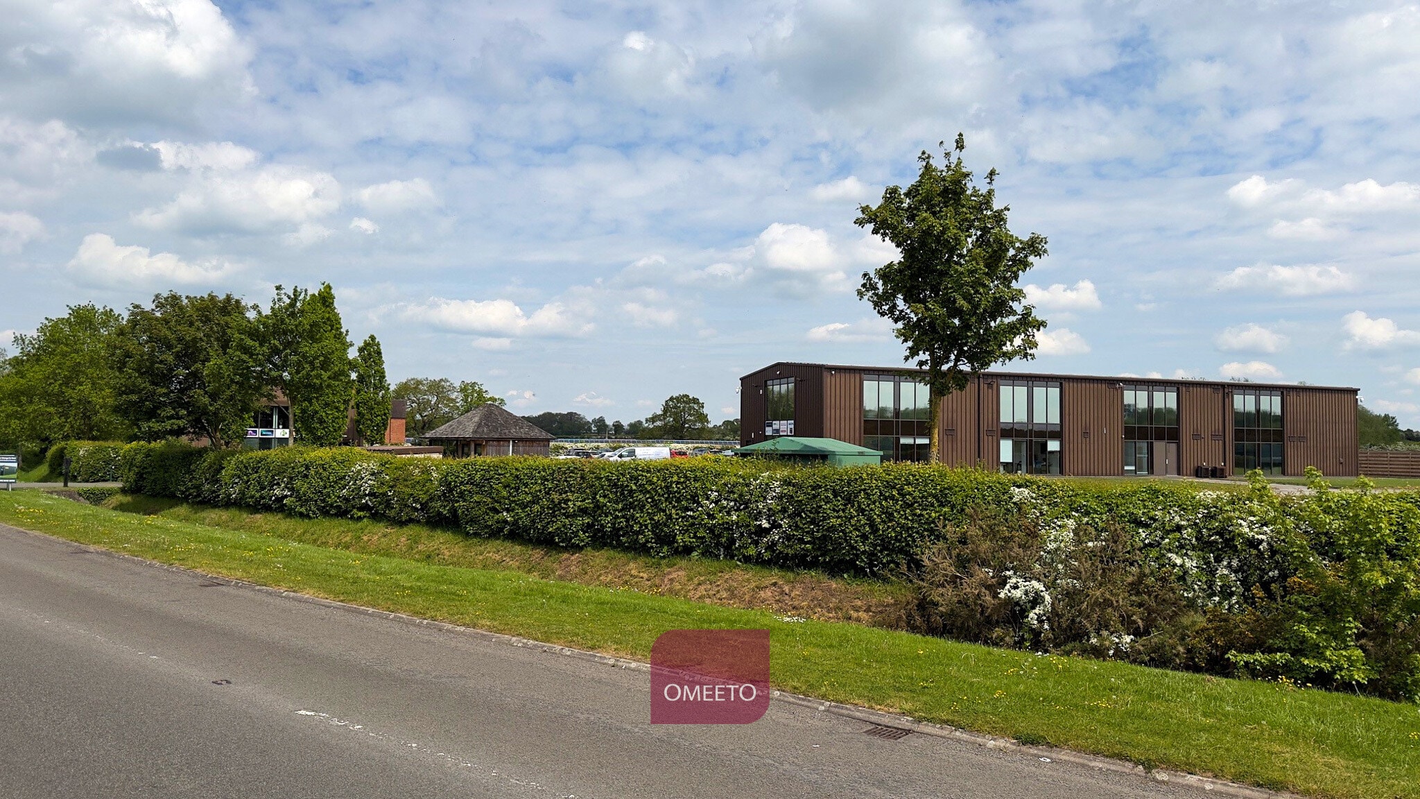 Willowpit Ln, Hilton to rent Building Photo- Image 1 of 14