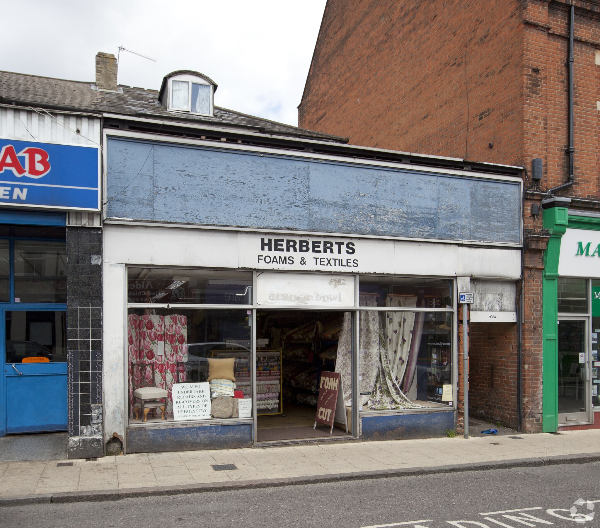 108 Victoria Rd, Aldershot for sale Primary Photo- Image 1 of 1