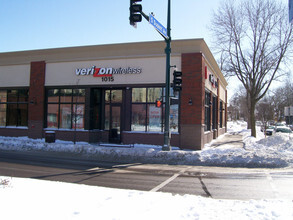 1015 Lake St W, Minneapolis, MN for rent Building Photo- Image 1 of 4