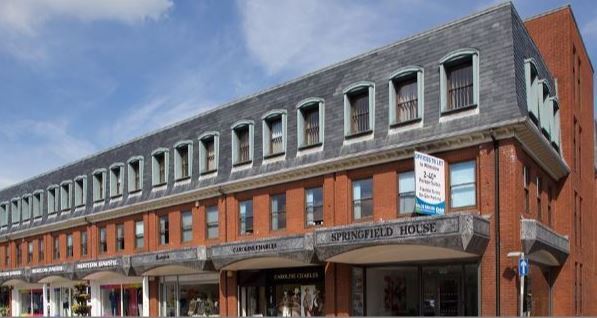 Water Ln, Wilmslow to rent Building Photo- Image 1 of 6