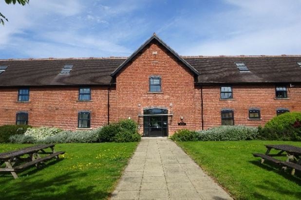 Old Park Rd, Crewe to rent - Building Photo - Image 2 of 4