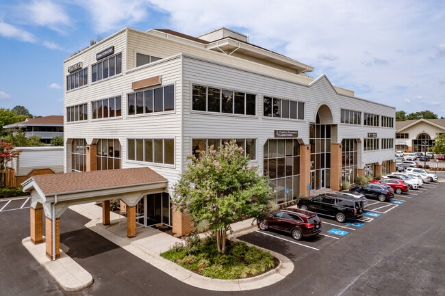 More details for 10 Pidgeon Hill Dr, Sterling, VA - Mixed-use to Rent