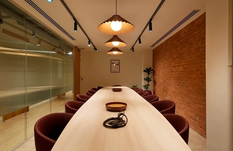 73-75 Bermondsey St, London to rent - Interior Photo - Image 3 of 6