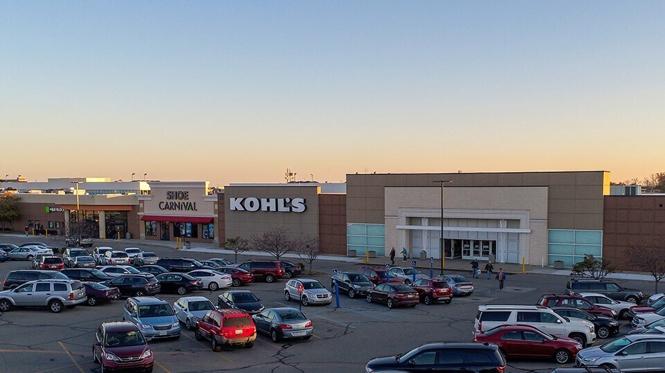 32233 Gratiot Ave, Roseville, MI to rent Building Photo- Image 1 of 14