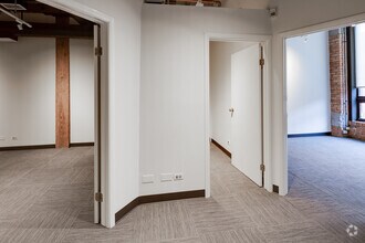 815 W Van Buren St, Chicago, IL for rent Interior Photo- Image 2 of 5