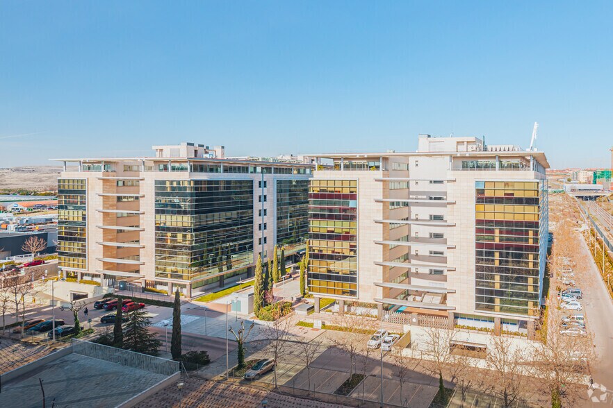Calle Marie Curie, 7, Rivas-Vaciamadrid, Madrid to rent - Building Photo - Image 3 of 3