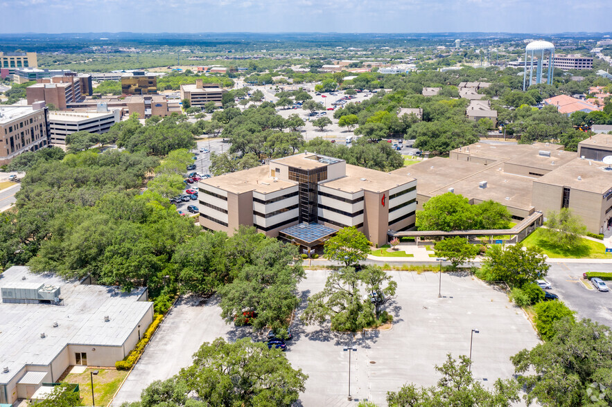 7922 Ewing Halsell Dr, San Antonio, TX for rent - Aerial - Image 2 of 4