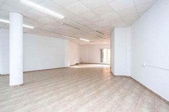 Retail in Castellar del Vallès, Barcelona to rent Interior Photo- Image 1 of 21