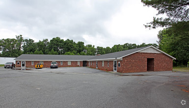 4913 Archdale Rd, Trinity, NC for sale Primary Photo- Image 1 of 18