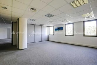 Office in Marseille to rent Interior Photo- Image 2 of 10