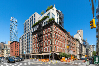 81 W Broadway, New York, NY for sale Primary Photo- Image 1 of 1