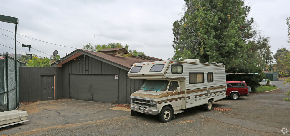 9545 Campo Rd, Spring Valley, CA for sale - Primary Photo - Image 1 of 1