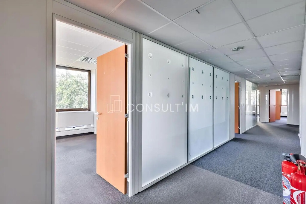 Vente Bureaux 419 m² - Photo 1