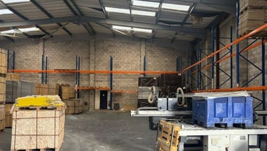 Oldham Rd, Manchester to rent Interior Photo- Image 2 of 2