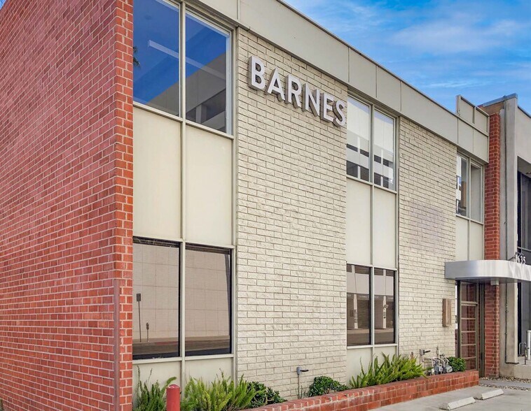 1635 Pontius Ave, Los Angeles 90025 UK