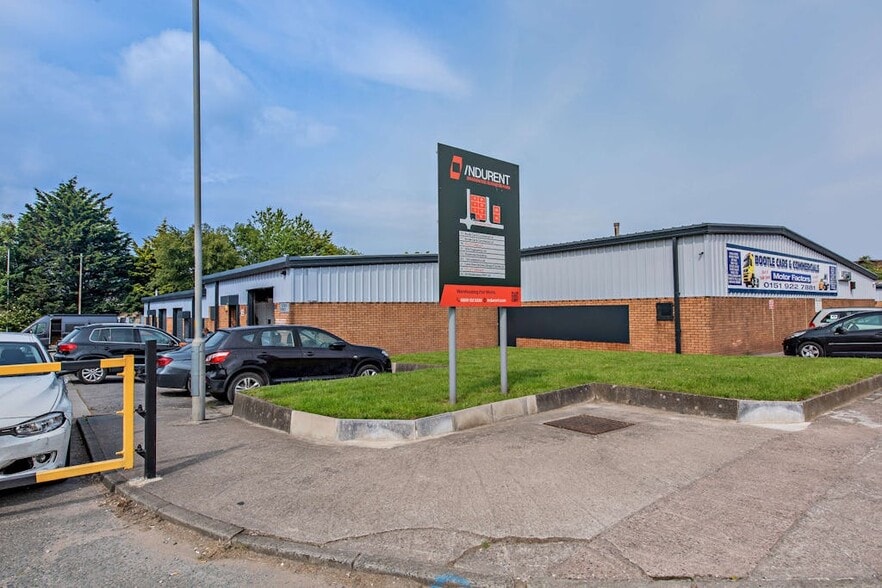 Brasenose Rd, Liverpool to rent - Building Photo - Image 2 of 6