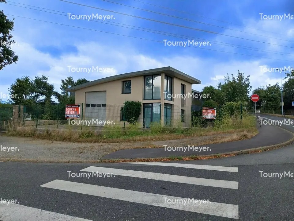 Vente Local d'activités 250 m² - Photo 1