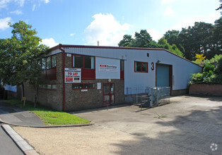 Oakhanger Rd, Bordon for sale Primary Photo- Image 1 of 1