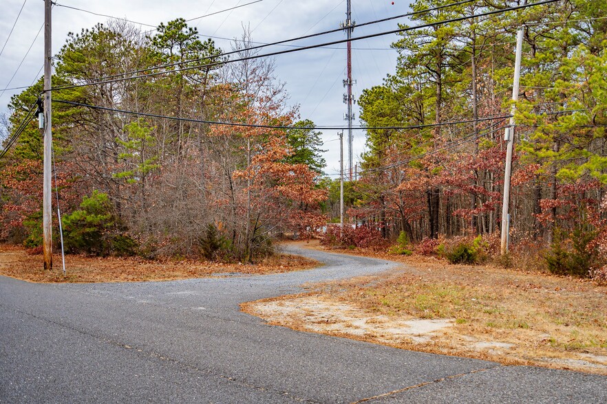 100 Volunteer Way, Waretown, NJ for sale - Primary Photo - Image 1 of 15