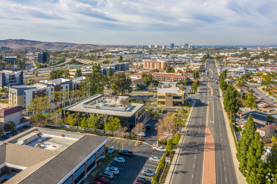 23072 Lake Center Dr, Lake Forest, CA for sale - Aerial - Image 1 of 1