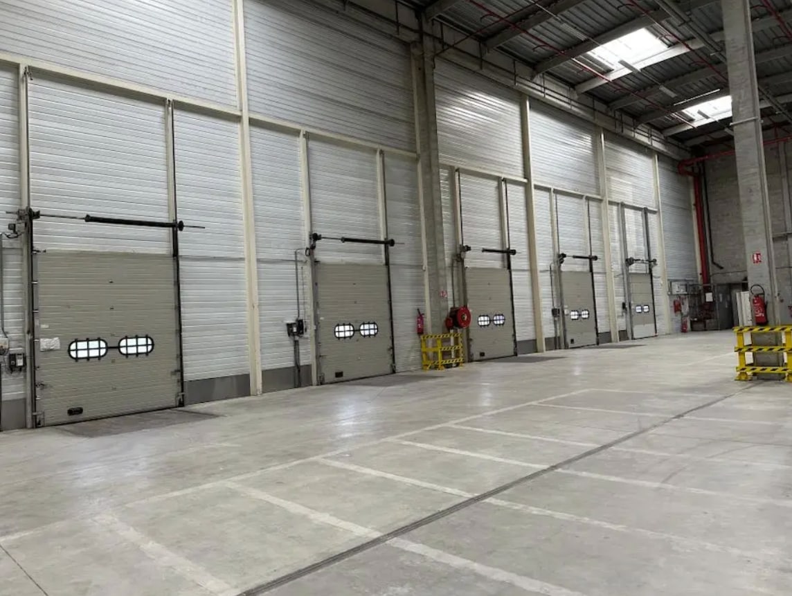 Industrial in Roissy-en-Brie to rent Interior Photo- Image 1 of 6