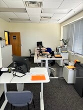 1230 Oakley Seaver Dr, Clermont, FL to rent Building Photo- Image 1 of 4