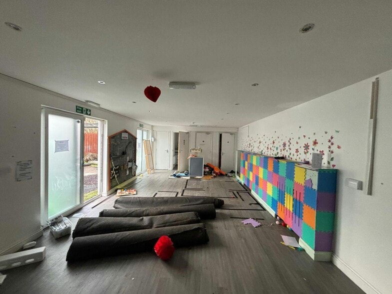 10 Broompark Rd, Blantyre for sale - Building Photo - Image 2 of 9