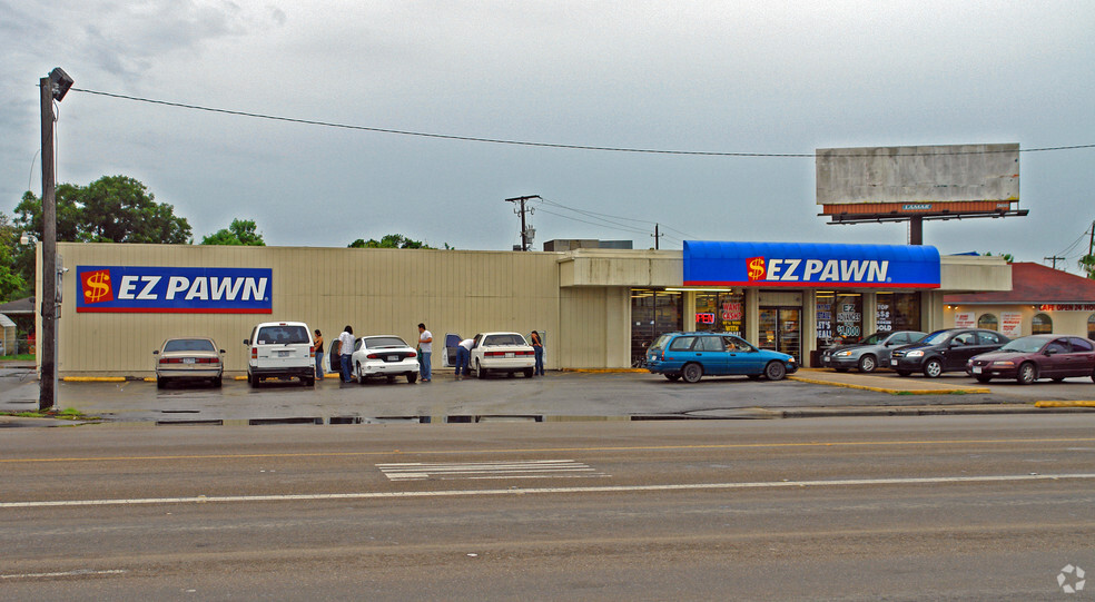 1804 Southmost Rd, Brownsville, TX for sale - Primary Photo - Image 1 of 1