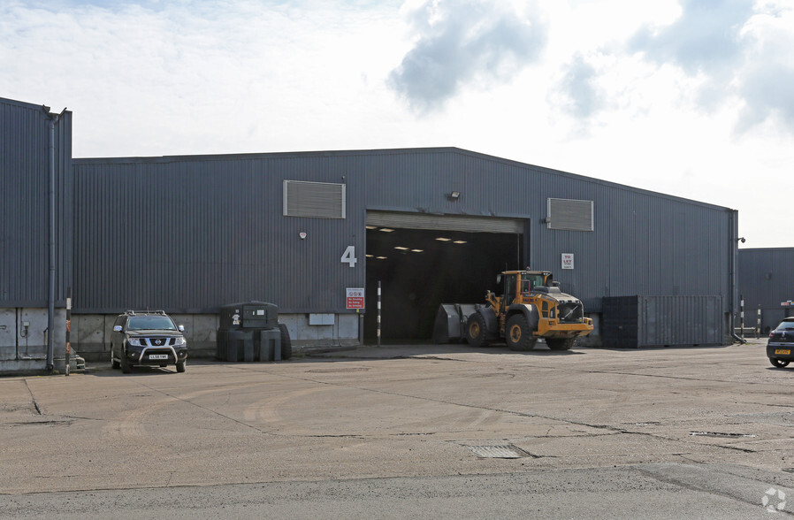 Killingholme Airfield, Immingham for rent - Building Photo - Image 3 of 5