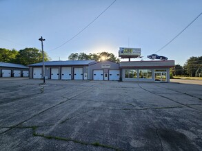 W7627 State Road 21 73, Wautoma, WI for rent Primary Photo- Image 1 of 38