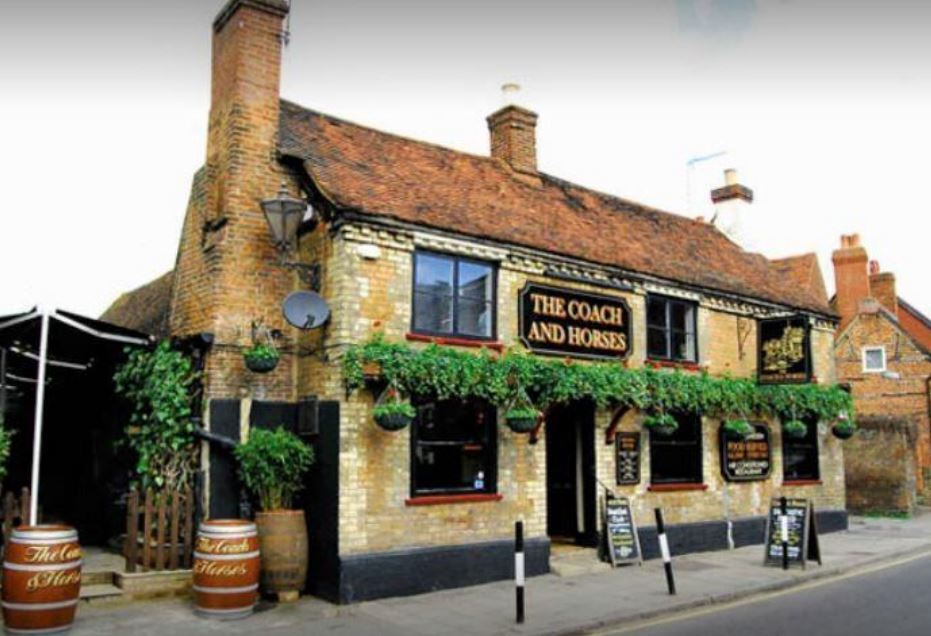 22 High St, Rickmansworth for sale Primary Photo- Image 1 of 1