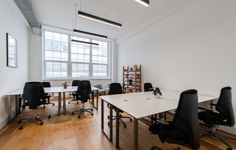 27-35 Corsham St, London to rent - Interior Photo - Image 2 of 4