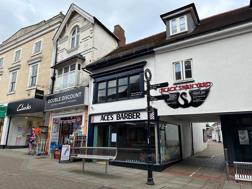 66-66C High St, Andover for sale Primary Photo- Image 1 of 9