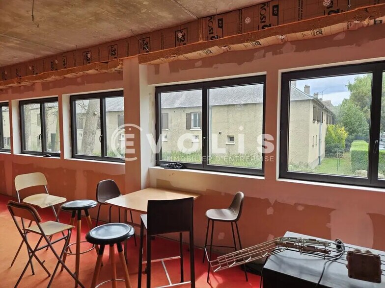 Office in Les Ulis to rent - Interior Photo - Image 3 of 10