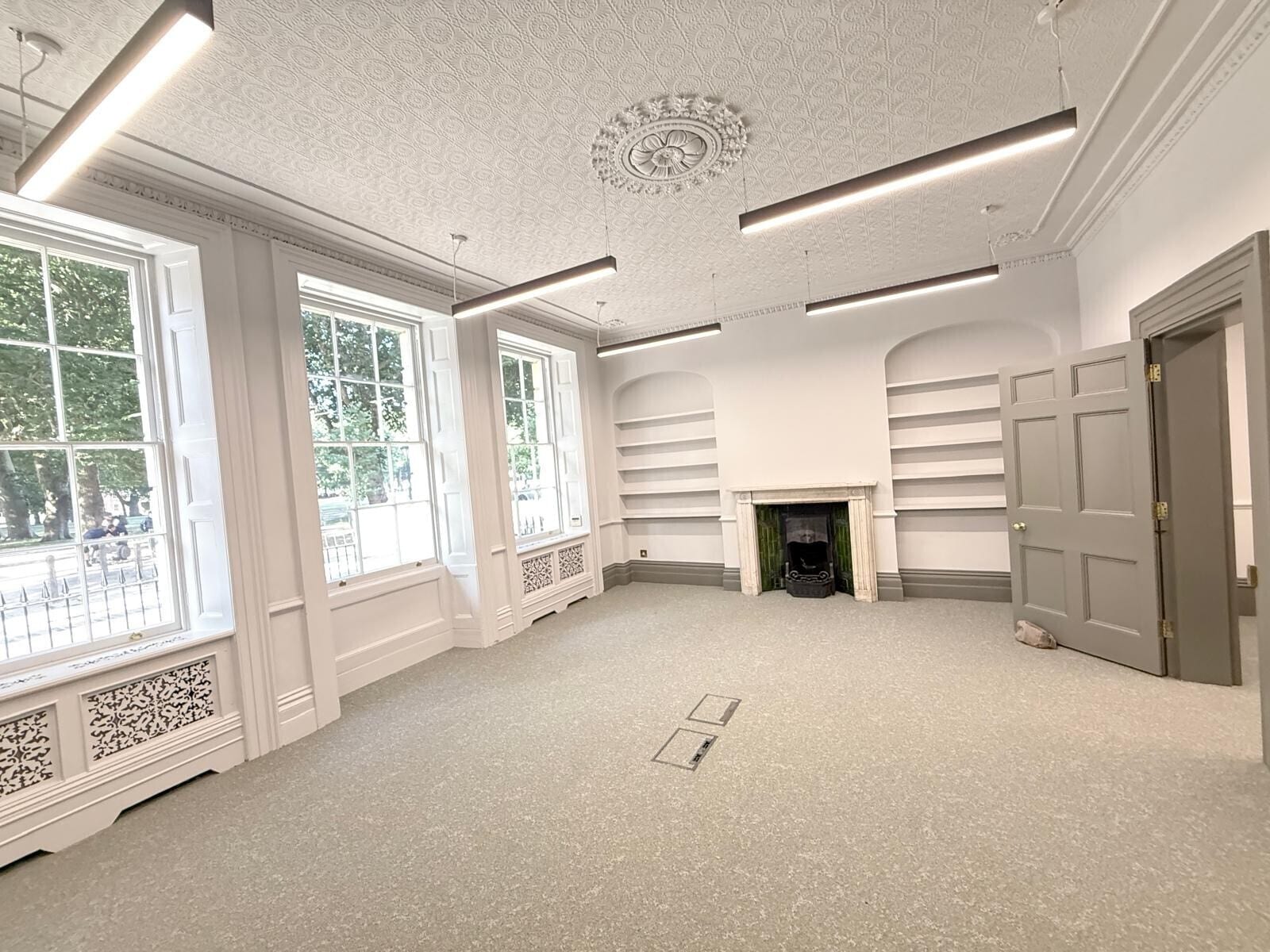 9 Queen Sq, Bristol to rent Building Photo- Image 1 of 21