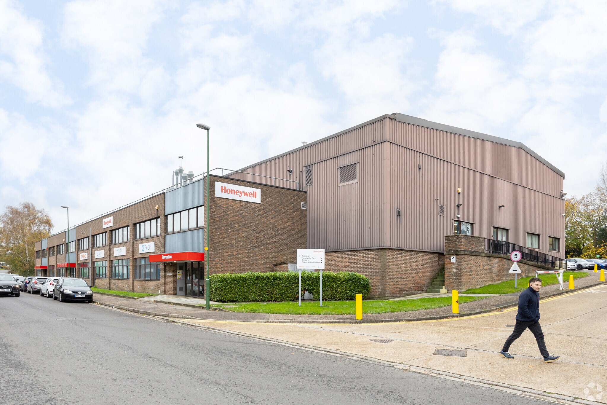 Foundry Ln, Horsham for sale Primary Photo- Image 1 of 1