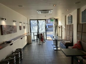 High St, Watford to rent Interior Photo- Image 2 of 3