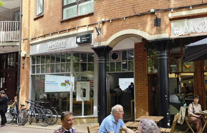 98 Gloucester Green, Oxford to rent Building Photo- Image 1 of 1