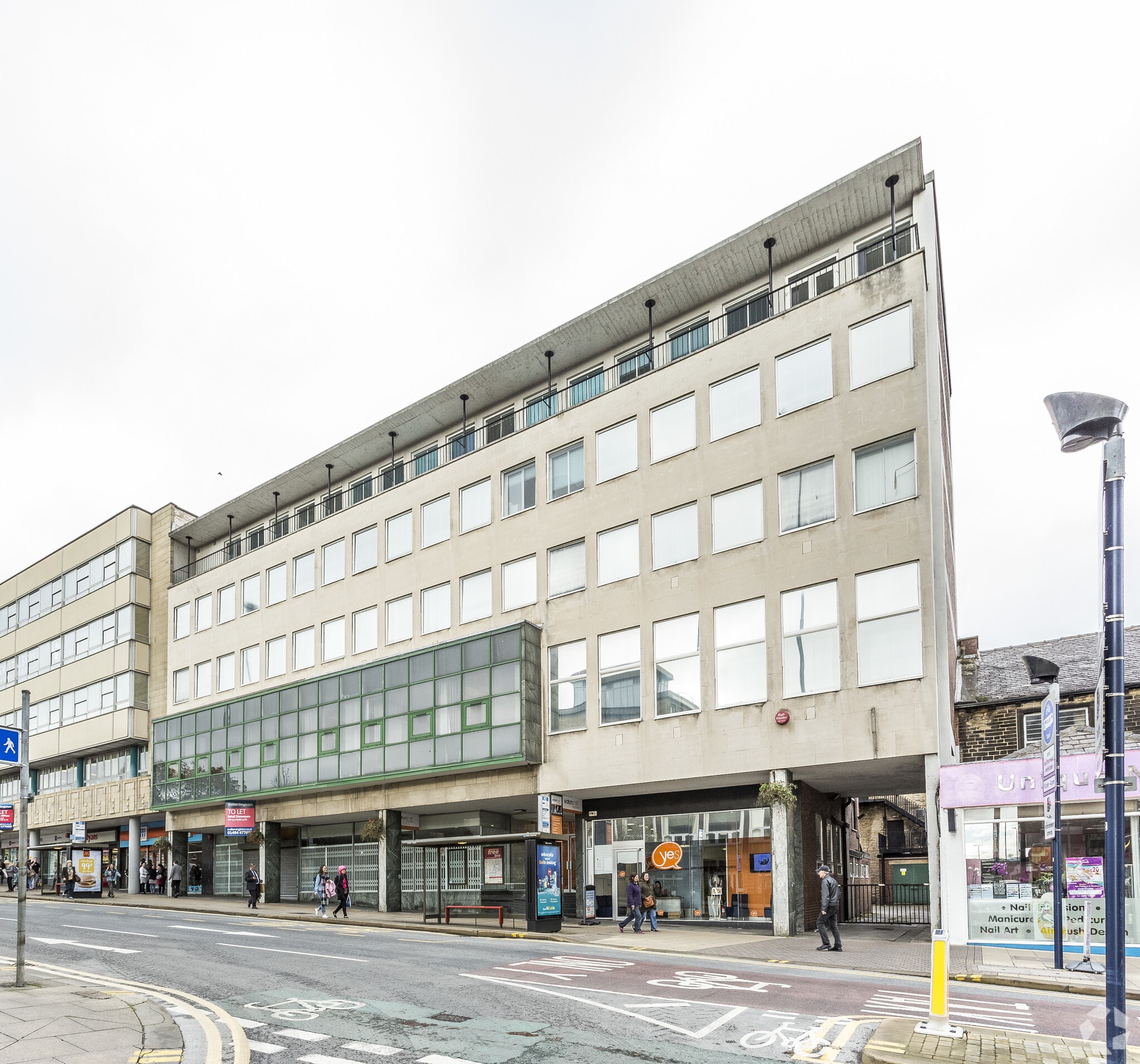 14-16 High St, Huddersfield for sale Primary Photo- Image 1 of 1