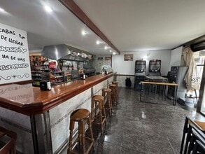 Retail in Terrassa, Barcelona to rent Interior Photo- Image 2 of 10