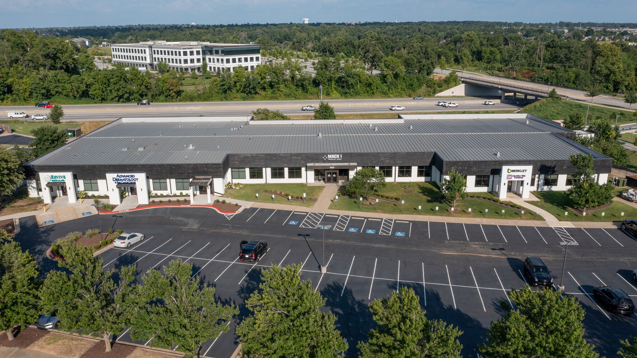 1001 S 52nd St, Rogers, AR to rent Primary Photo- Image 1 of 6