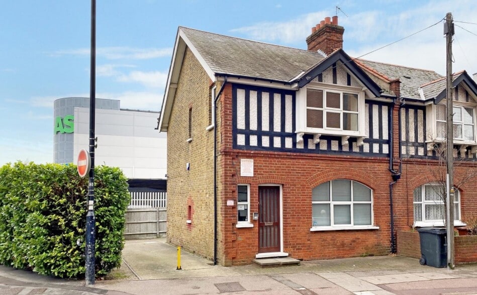 2-4A Greenford Rd, Sutton for sale - Primary Photo - Image 1 of 4