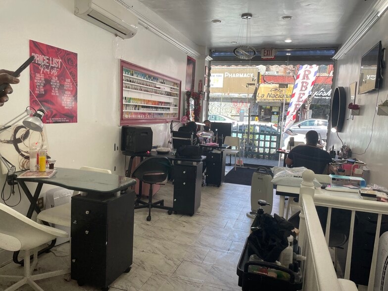 114 E 183rd St, Bronx, NY to rent - Building Photo - Image 1 of 3